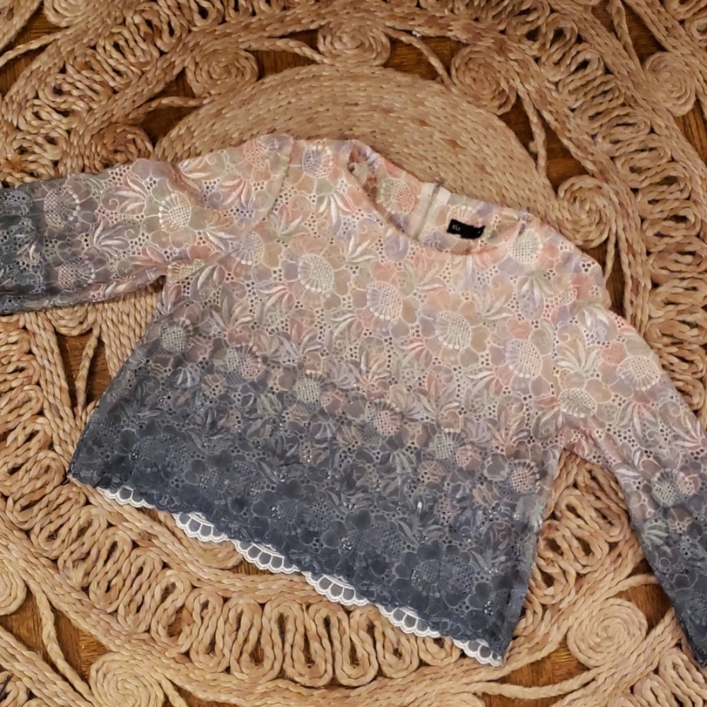 Vintage 60s Style Lace Eyelet Embroidered Blouse
